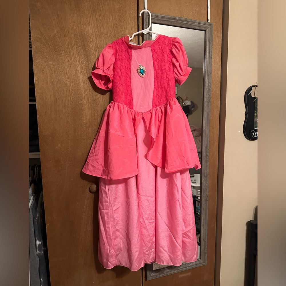 Princess Peach, Mario and Luigi costume
